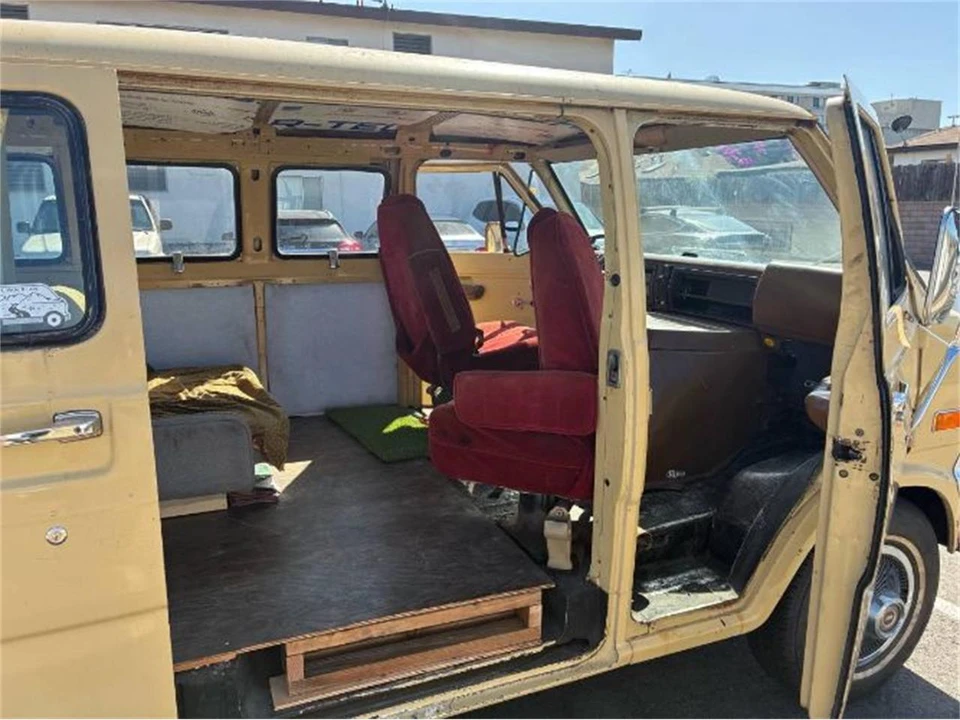 1973 Ford Econoline Van - Image 9 of 21