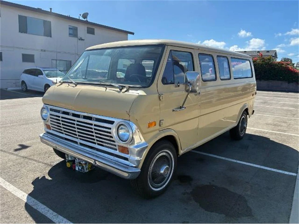 1973 Ford Econoline Van - Image 10 of 21
