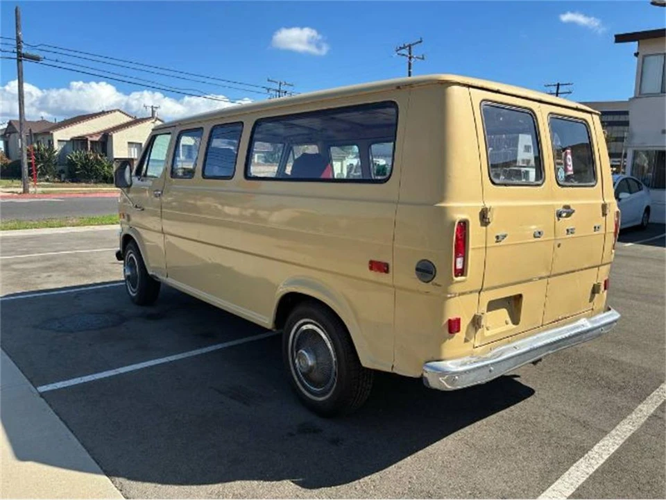 1973 Ford Econoline Van - Image 14 of 21