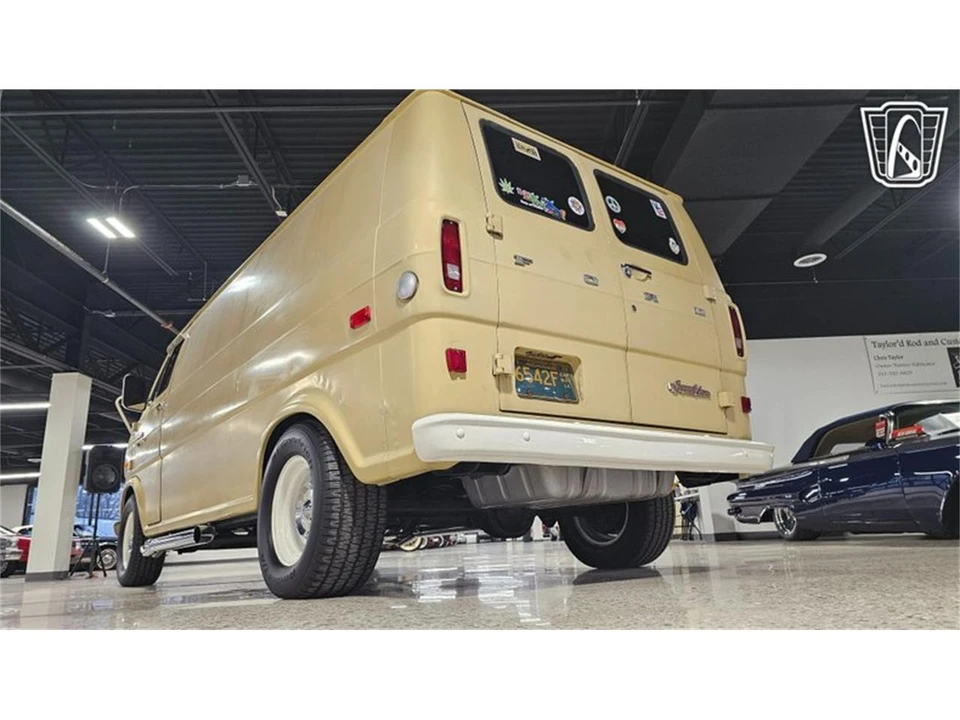1973 Ford Econoline Van - Image 10 of 31