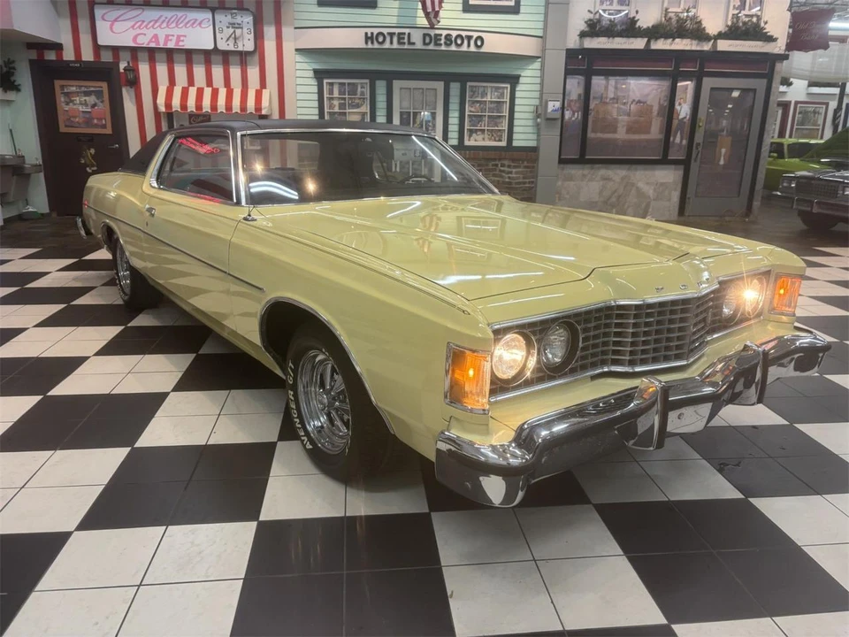 1973 Ford Galaxie 4th Gen - Image 10 of 31