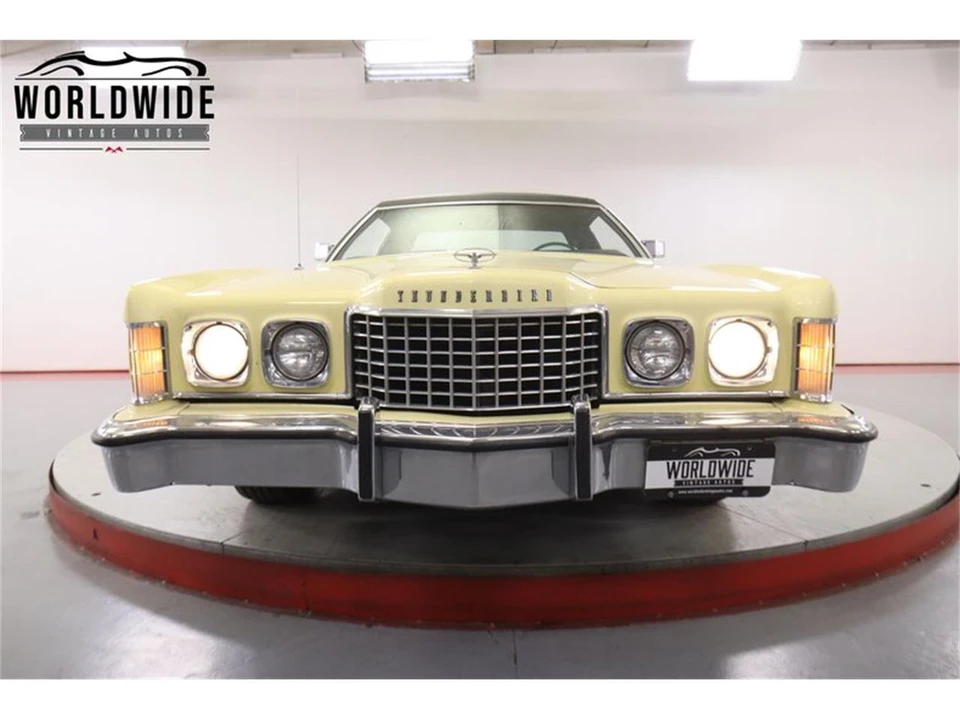 1973 Ford Thunderbird 6th Gen - Image 16 of 31
