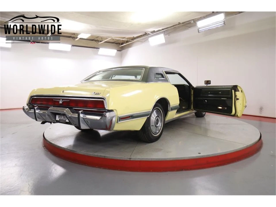 1973 Ford Thunderbird 6th Gen - Image 29 of 31