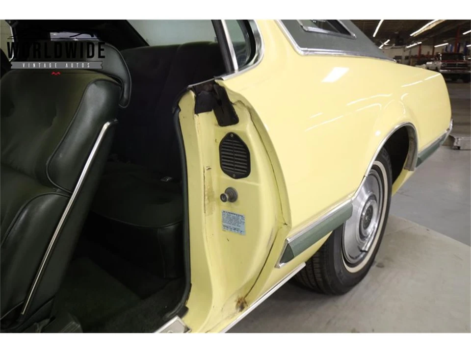 1973 Ford Thunderbird 6th Gen - Image 23 of 31