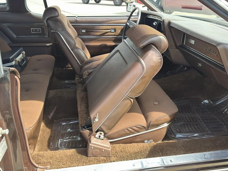 1973 Ford Thunderbird 6th Gen - Image 14 of 31