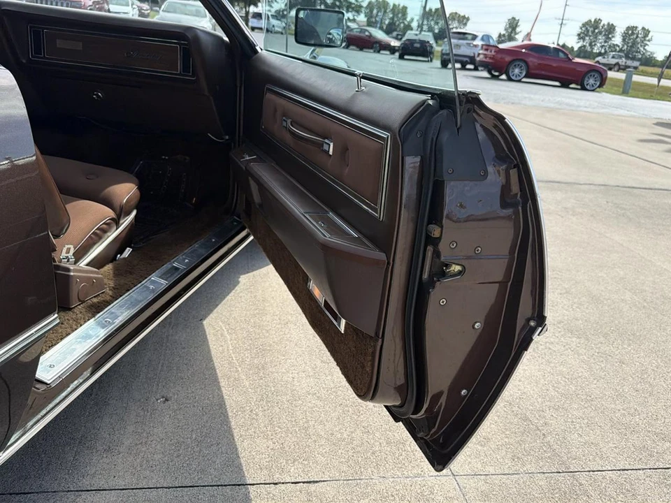 1973 Ford Thunderbird 6th Gen - Image 20 of 31