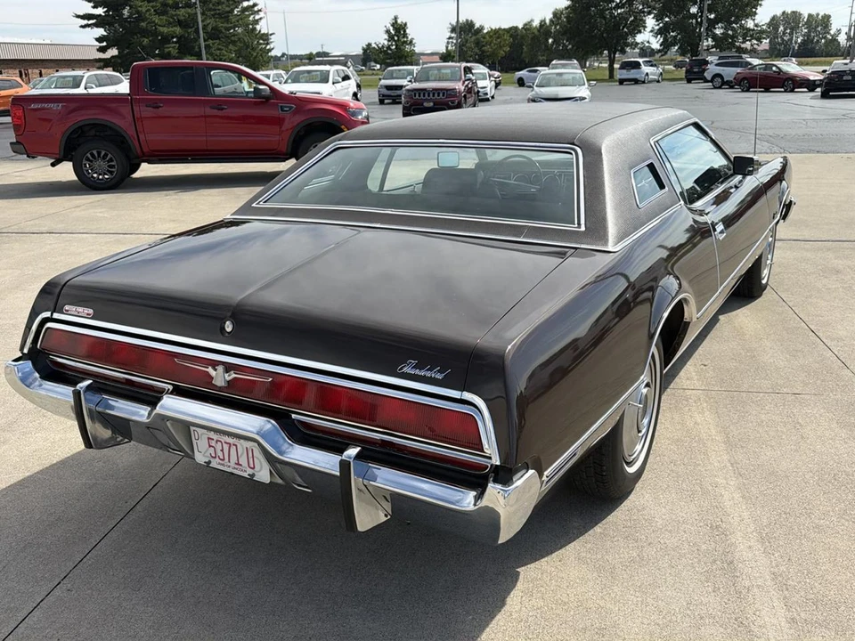 1973 Ford Thunderbird 6th Gen - Image 24 of 31