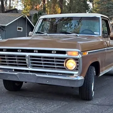 1973 Ford F-100 Ranger XLT Camper Special Dentside