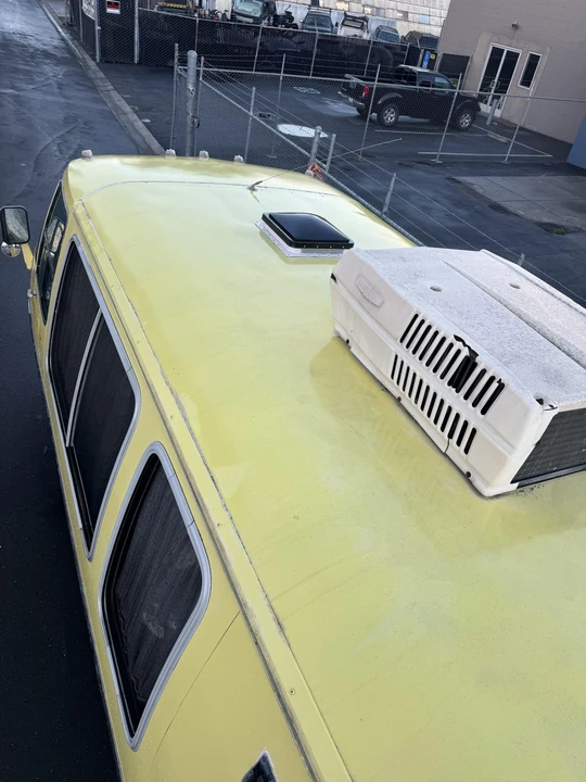 1973 GMC Motorhome - Image 25 of 31