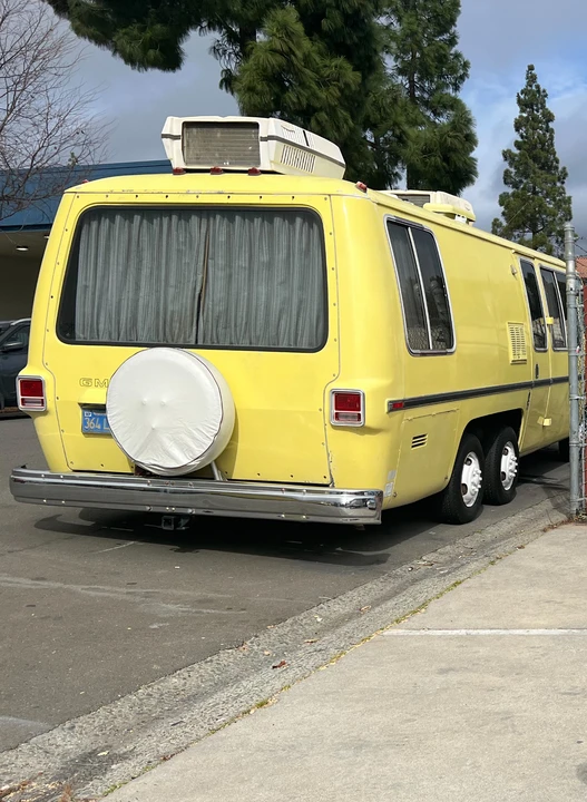 1973 GMC Motorhome - Image 7 of 31