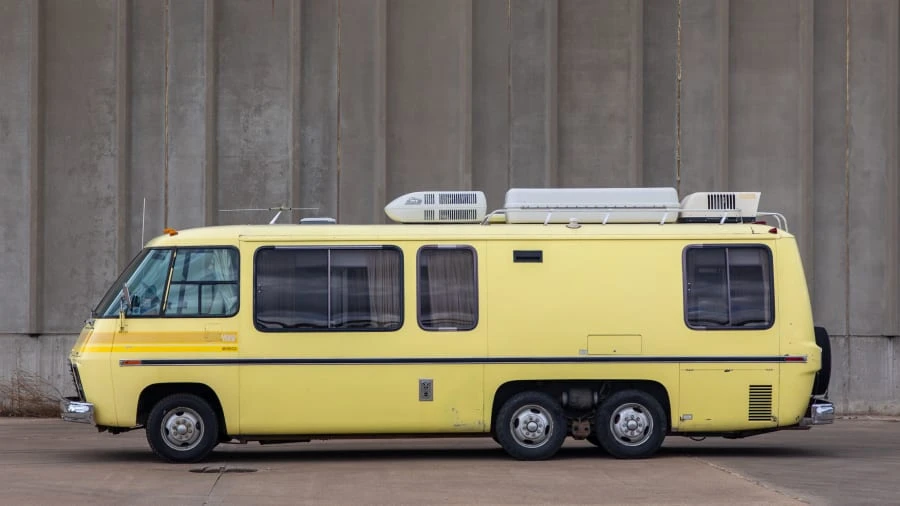 1973 GMC Motorhome - Image 2 of 12