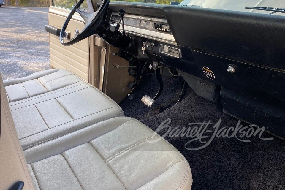 1973 International Harvester Pickup - Image 14 of 17