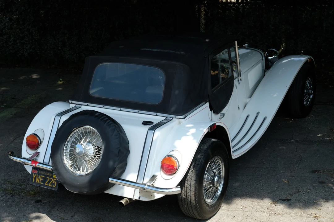 1973 Intermeccanica - Image 10 of 31