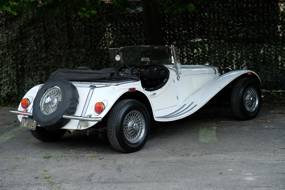 1973 Intermeccanica - Image 12 of 31