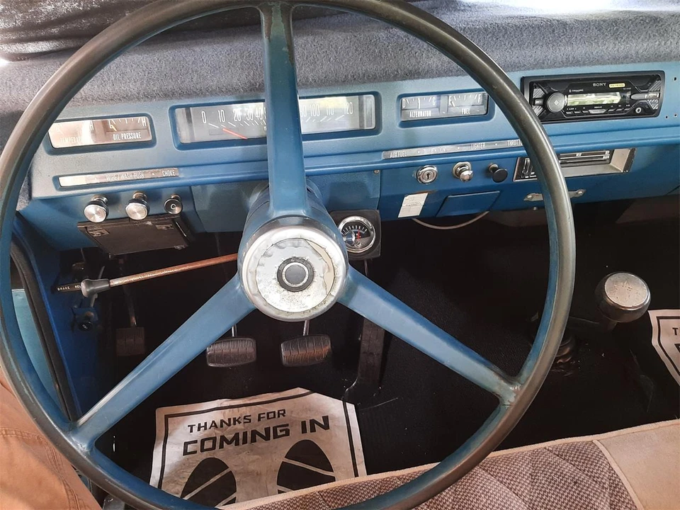 1973 International - Image 10 of 10