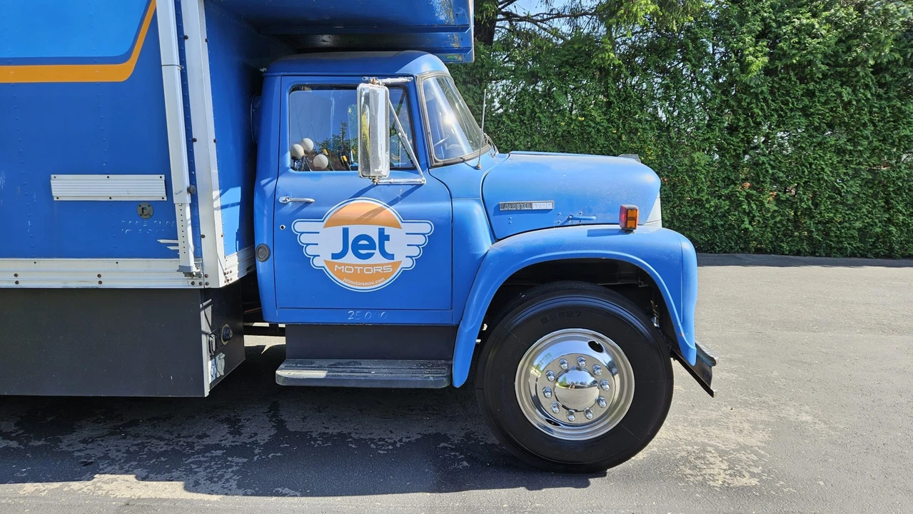 1973 International Harvester Loadstar - Image 17 of 31