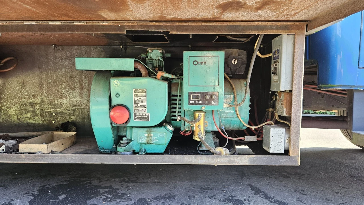 1973 International Harvester Loadstar - Image 28 of 31