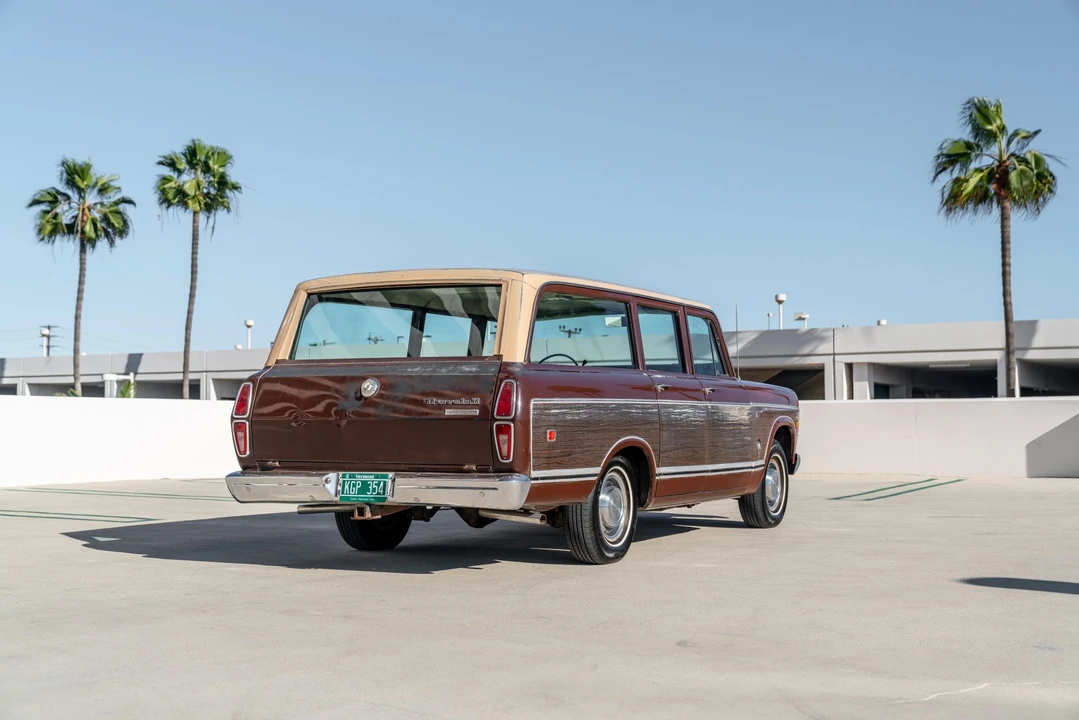 1973 International Harvester Travelall - Image 16 of 31