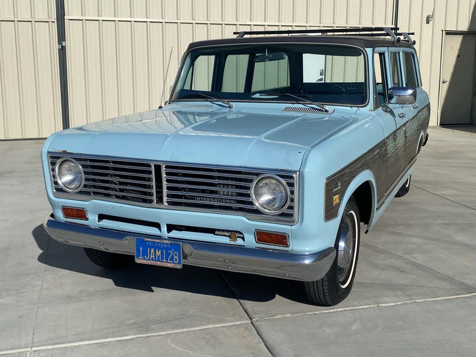 1973 International Harvester Travelall - Image 2 of 31