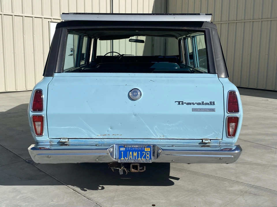 1973 International Harvester Travelall - Image 12 of 31
