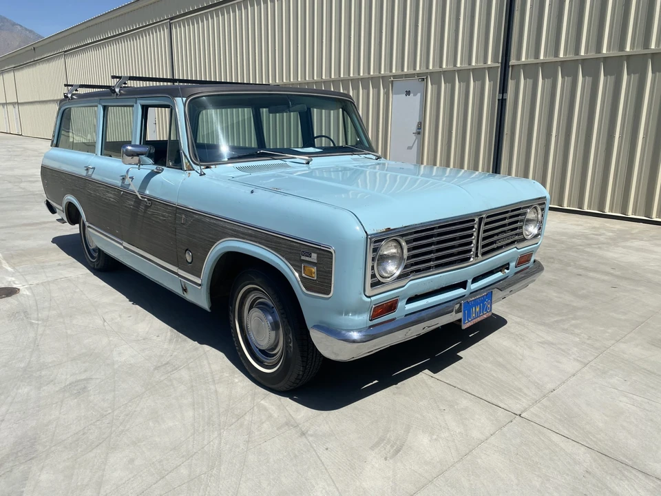 1973 International Harvester Travelall - Image 21 of 31