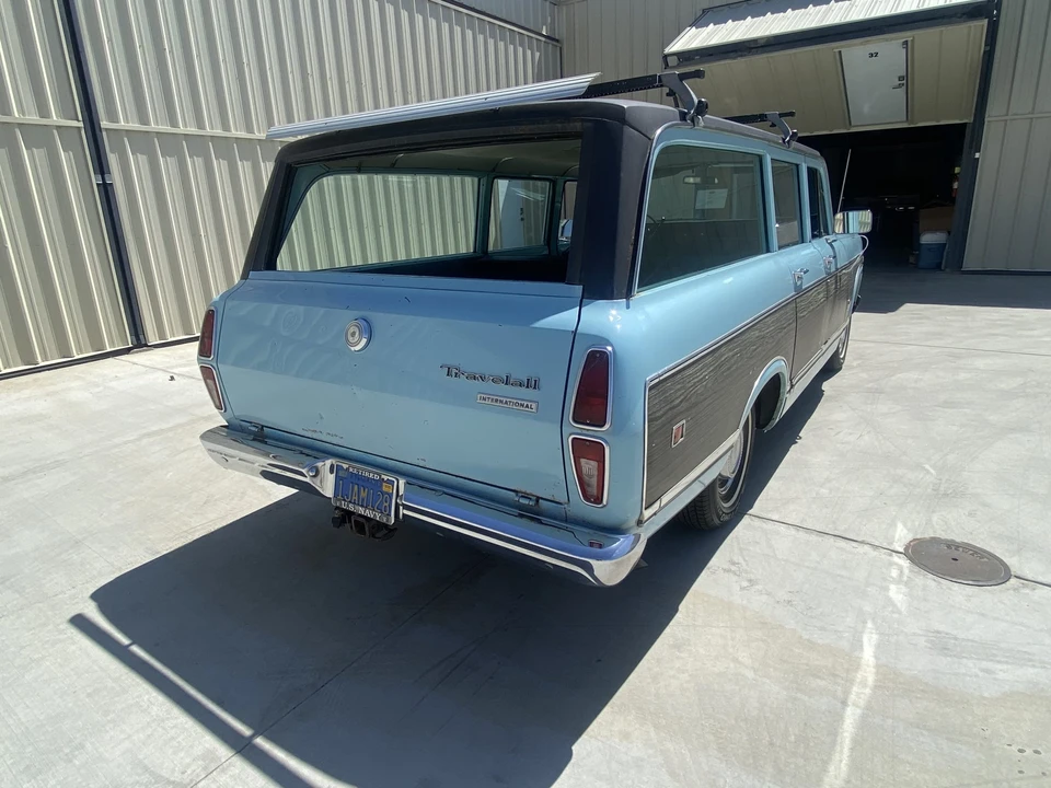 1973 International Harvester Travelall - Image 13 of 31