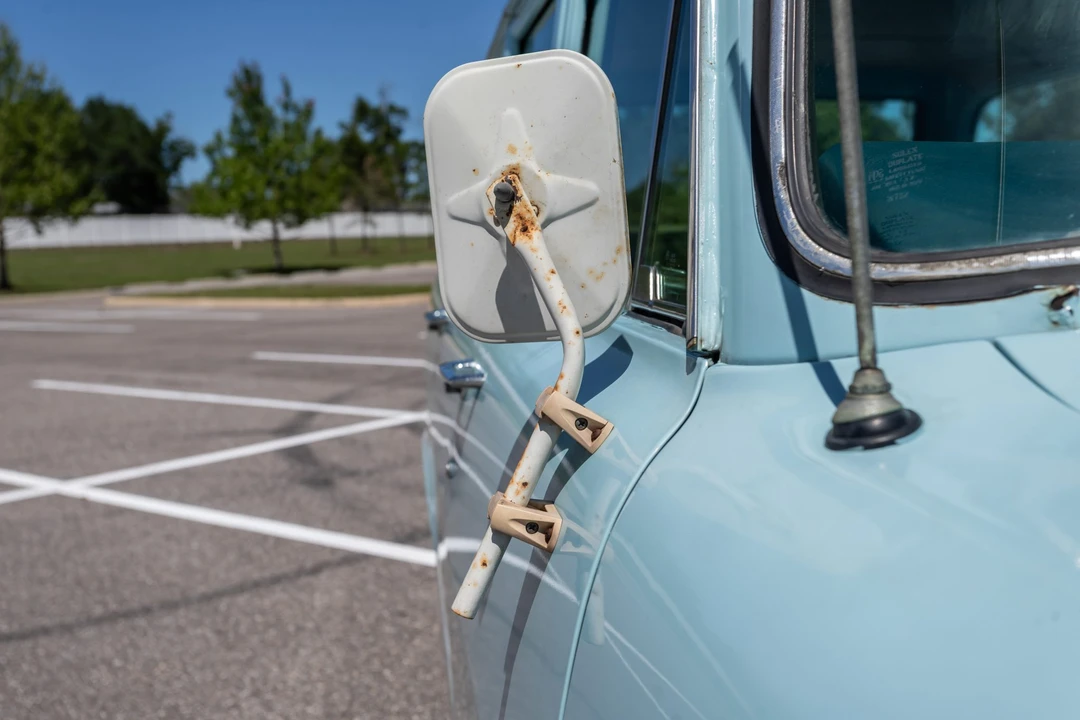 1973 International Harvester Travelall - Image 30 of 31