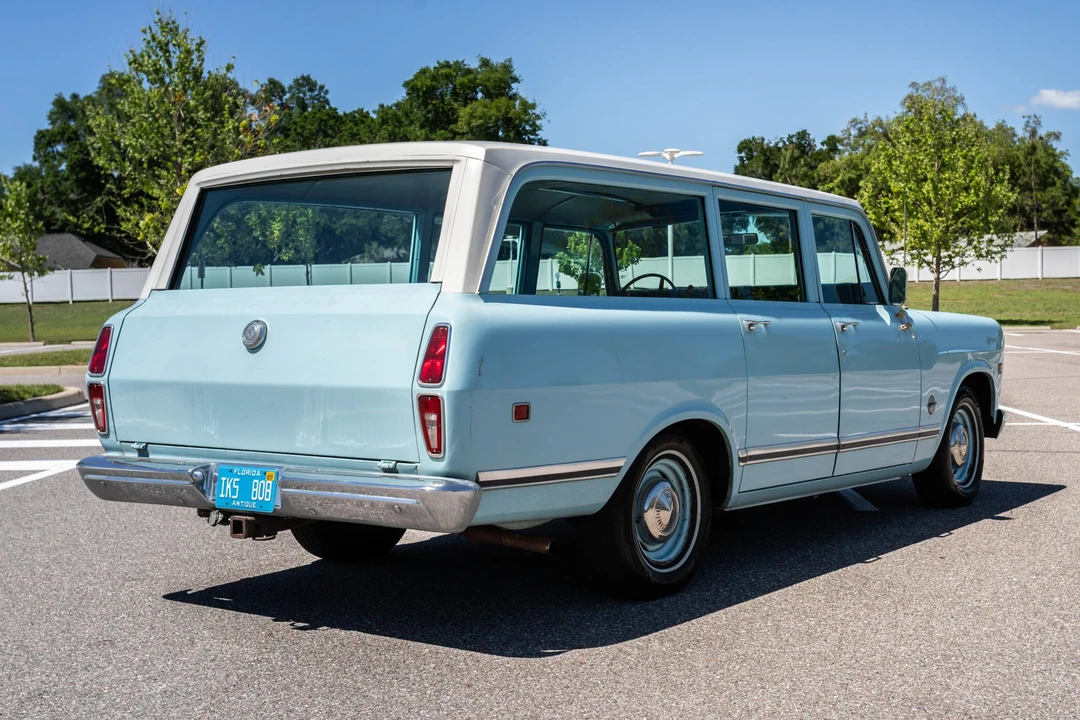 1973 International Harvester Travelall - Image 6 of 31