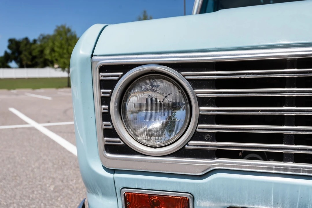 1973 International Harvester Travelall - Image 15 of 31