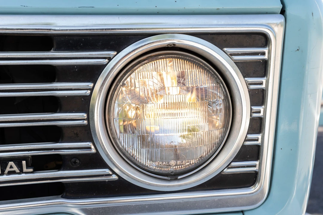 1973 International Harvester Travelall - Image 14 of 31