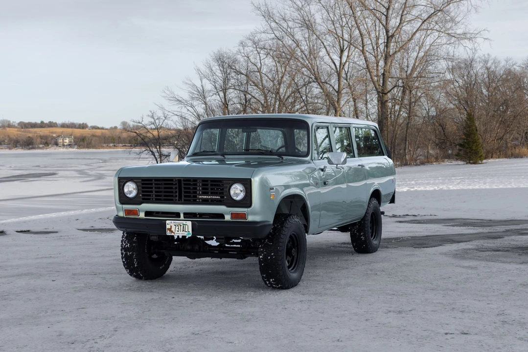 1973 International Harvester Travelall - Image 2 of 31