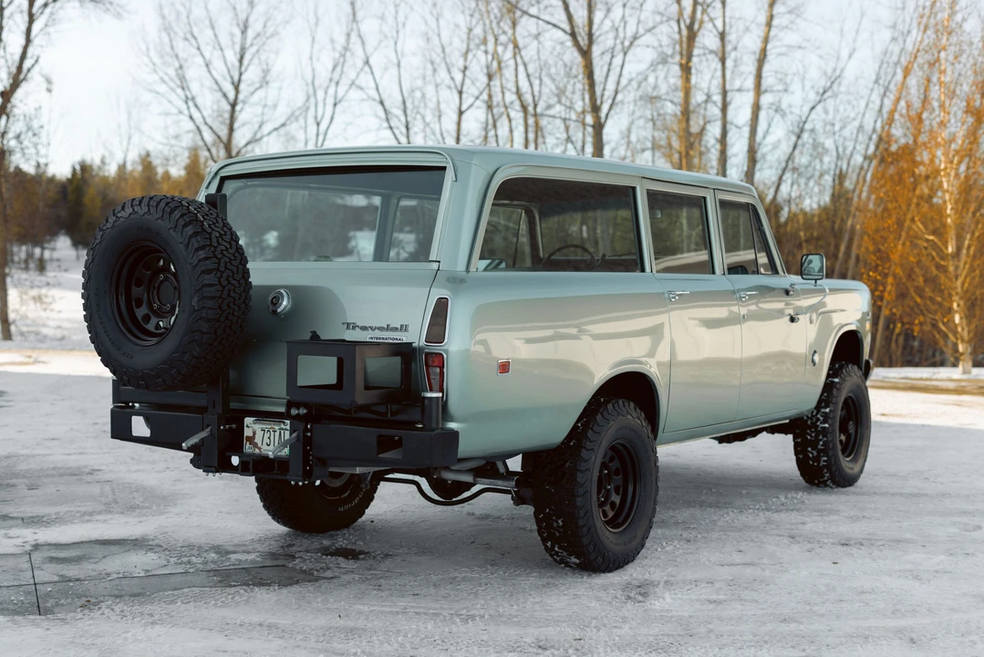 1973 International Harvester Travelall - Image 10 of 31