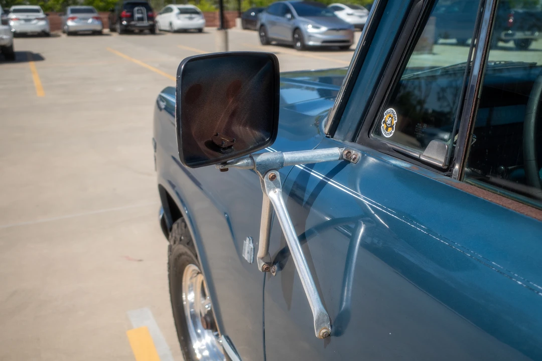 1973 International Harvester Travelall - Image 17 of 31