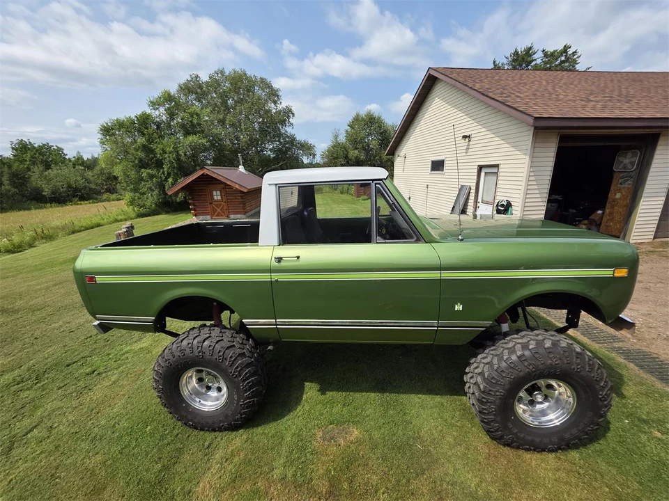 1973 International - Image 12 of 31