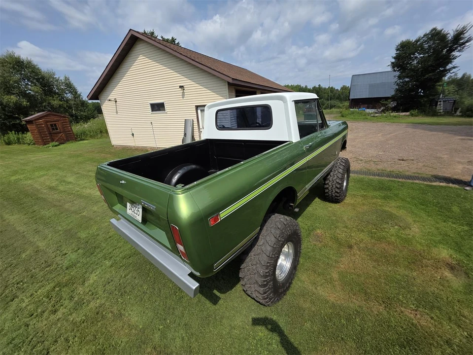 1973 International - Image 13 of 31