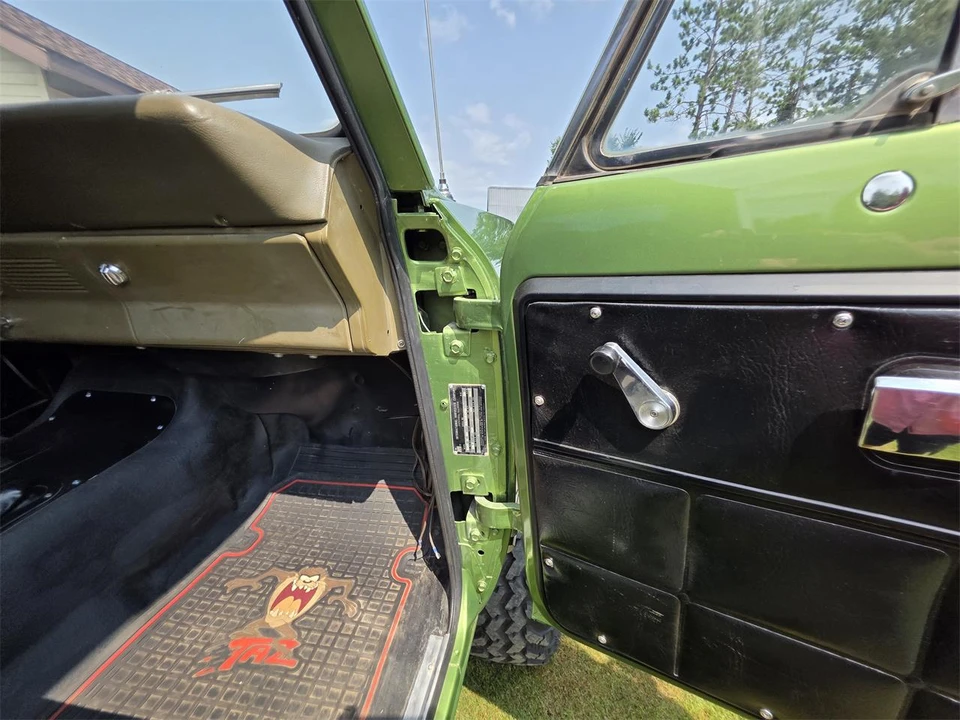 1973 International - Image 22 of 31
