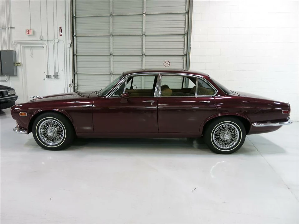 1973 Jaguar XJ Series 1 - Image 5 of 5