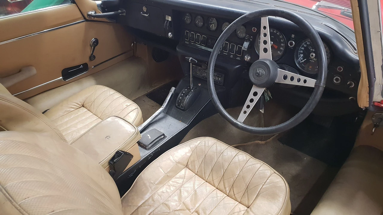 1973 Jaguar E-Type Series 3 V12 - Image 4 of 5