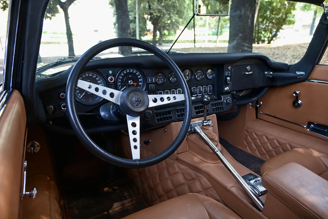 1973 Jaguar E-Type Series 3 V12 - Image 8 of 20