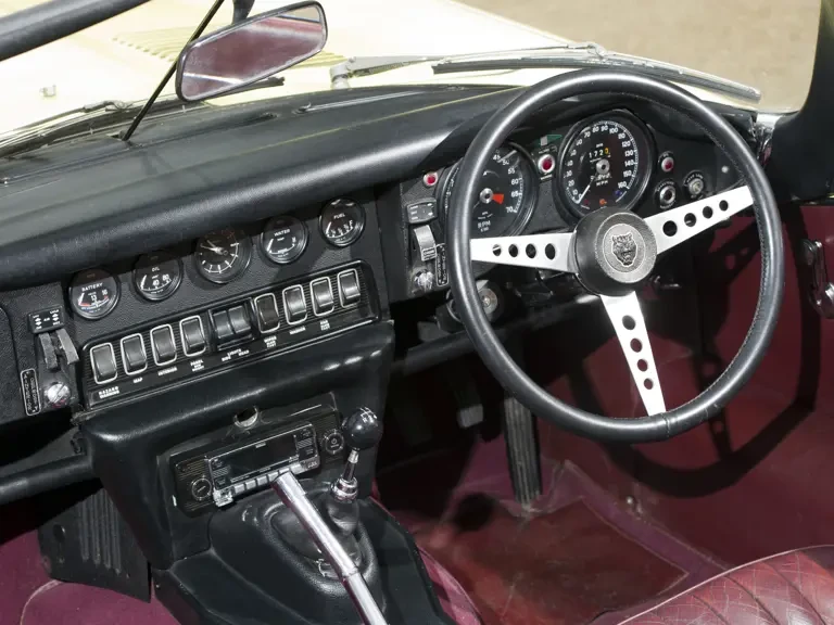 1973 Jaguar E-Type Series 3 V12 - Image 4 of 9