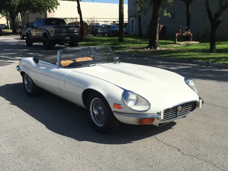 1973 Jaguar E-Type Series 3 V12 - Image 2 of 5