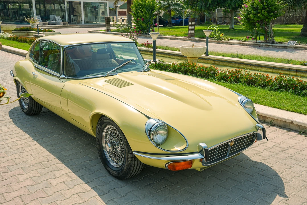 1973 Jaguar E-Type Series 3 V12 2+2 - Image 14 of 31