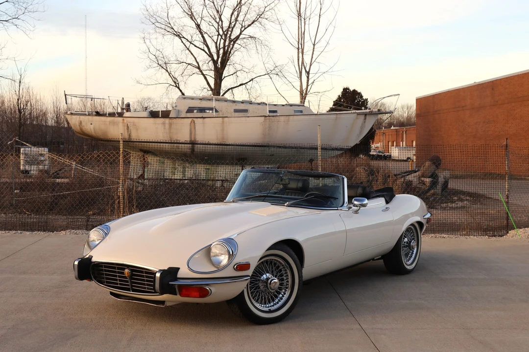 1973 Jaguar E-Type Series 3 V12 - Image 2 of 31