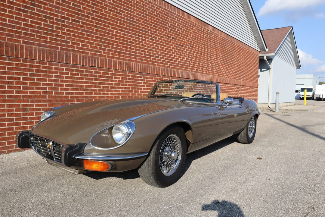 1973 Jaguar E-Type Series 3 V12 - Image 2 of 31