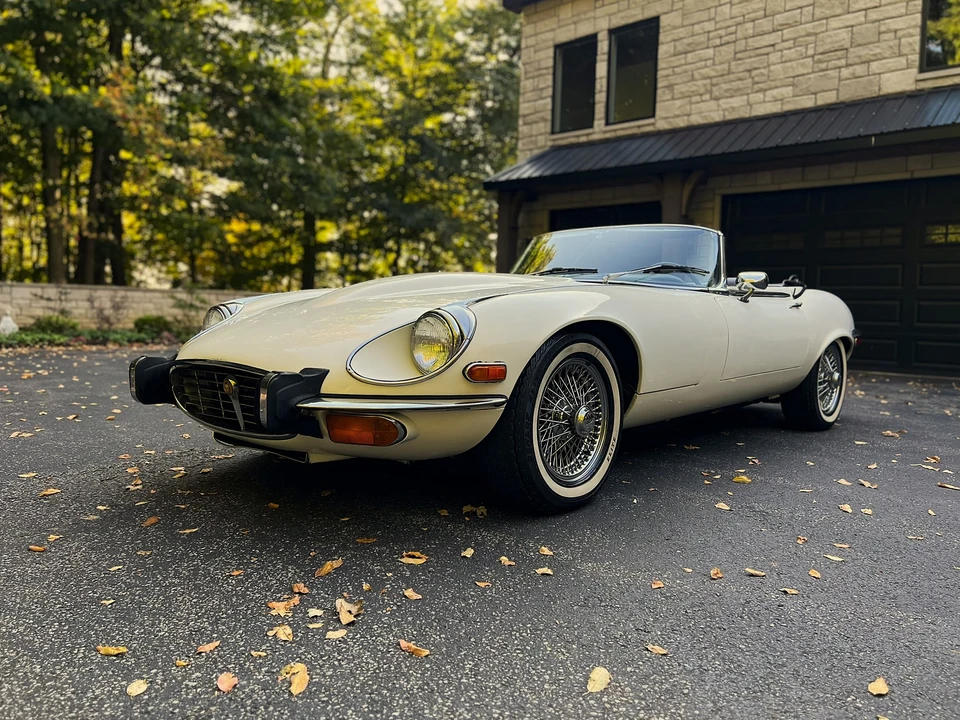 1973 Jaguar E-Type Series 3 V12 - Image 2 of 31