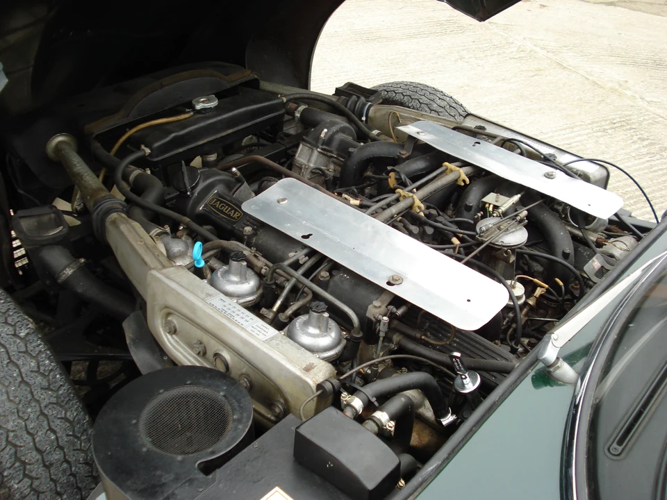 1973 Jaguar E-Type Series 3 V12 - Image 2 of 3