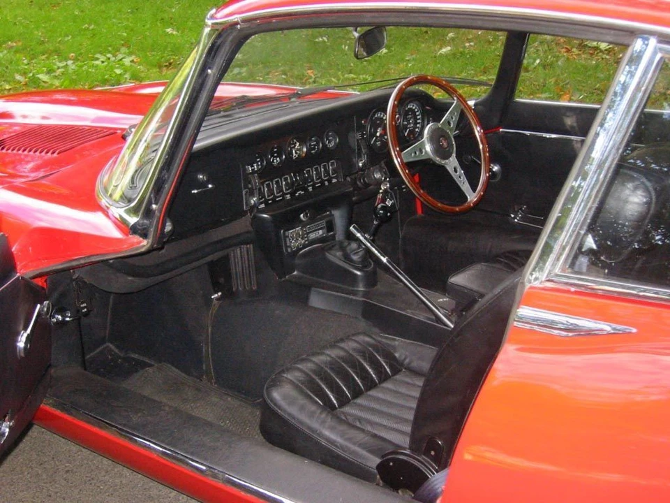 1973 Jaguar E-Type Series 3 V12 2+2 - Image 3 of 7