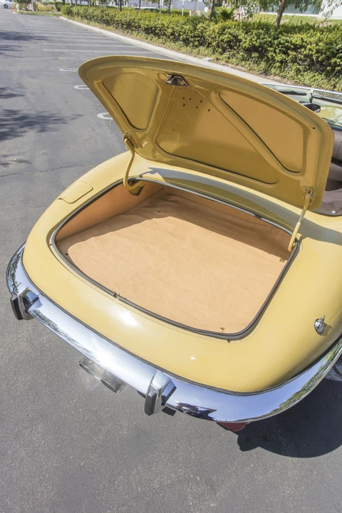 1973 Jaguar E-Type Series 3 V12 - Image 5 of 31