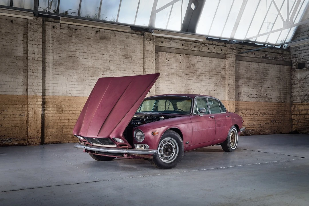1973 Jaguar XJ Series 1 - Image 2 of 30