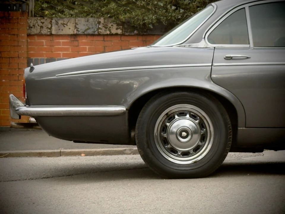 1973 Jaguar XJ Series 1 - Image 23 of 30